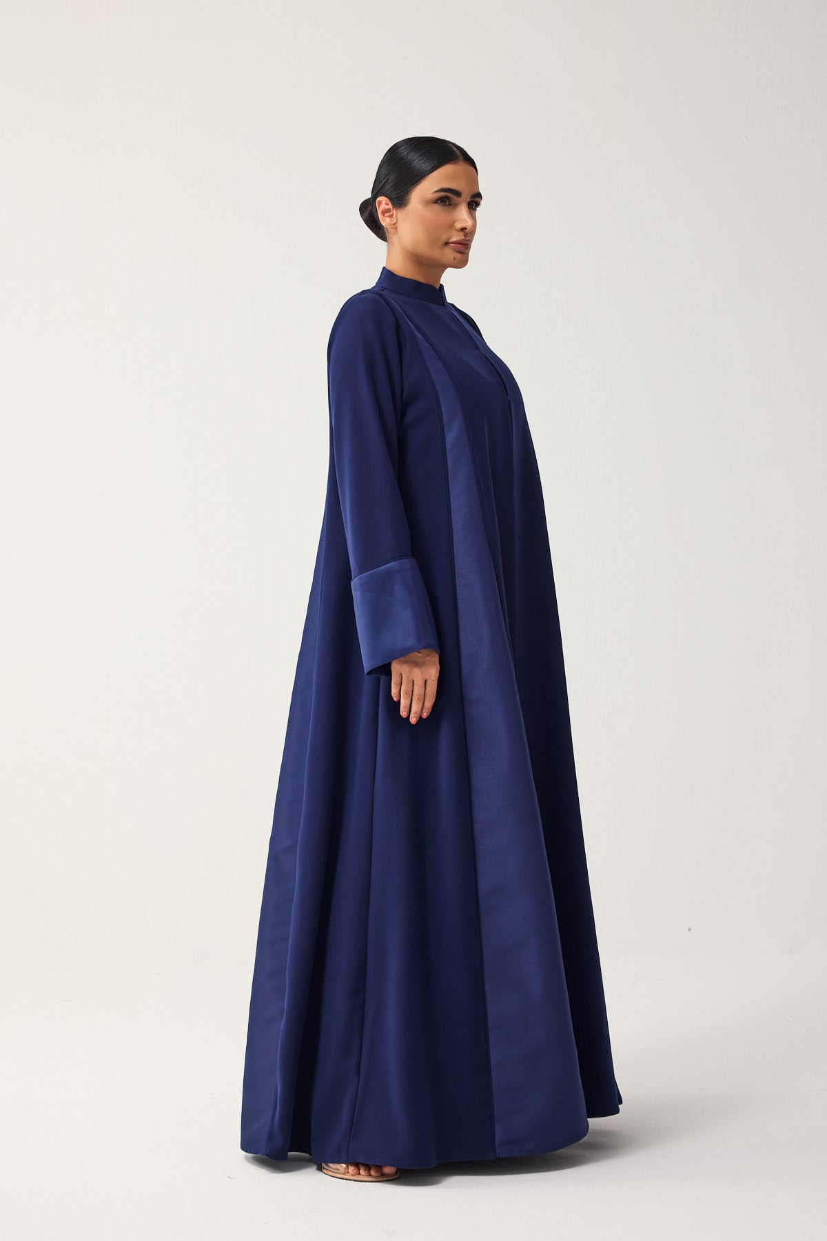 NAVY BLUE LOOSE FIT PANELLED CREPE AND SATIN ABAYA
