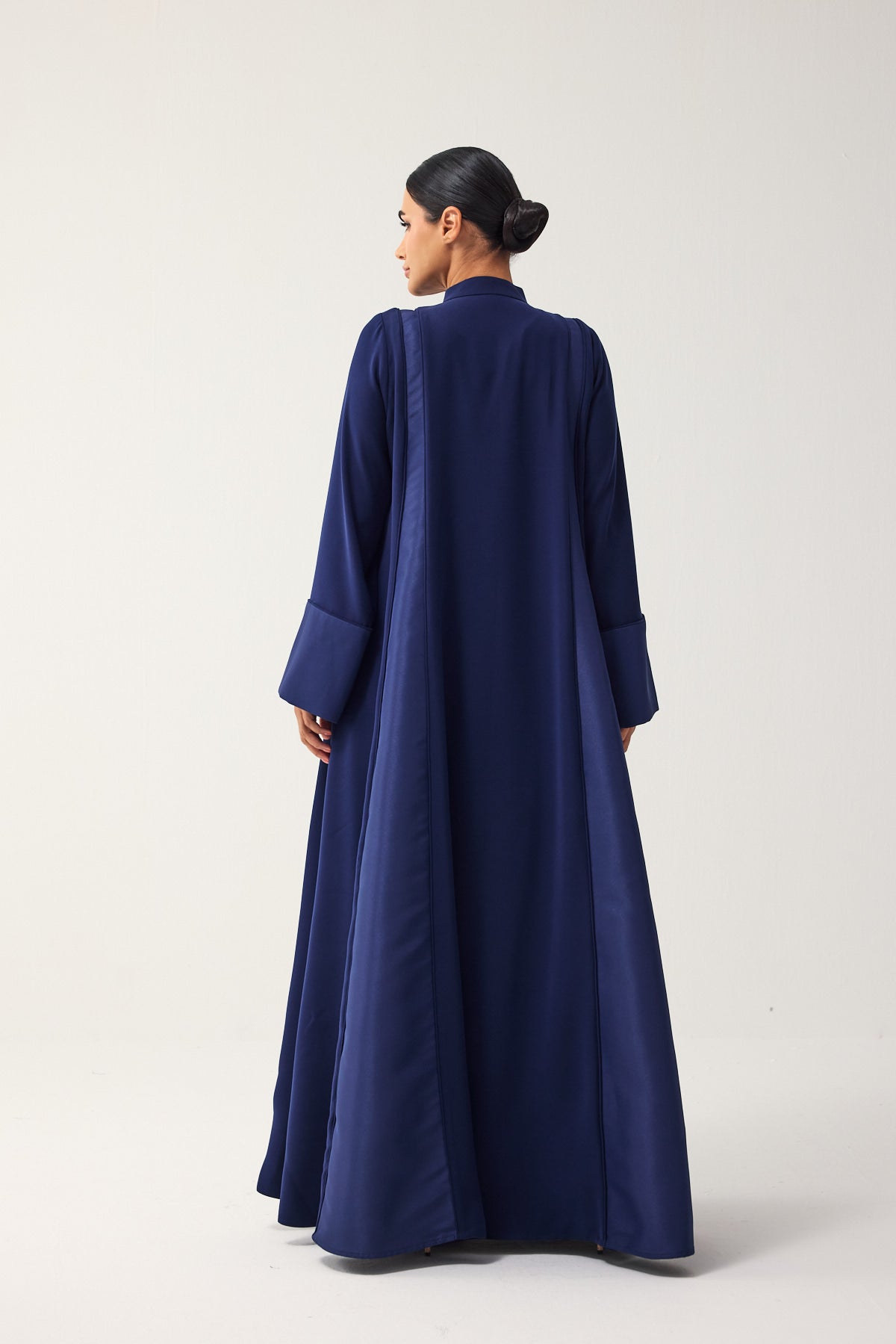 NAVY BLUE LOOSE FIT PANELLED CREPE AND SATIN ABAYA