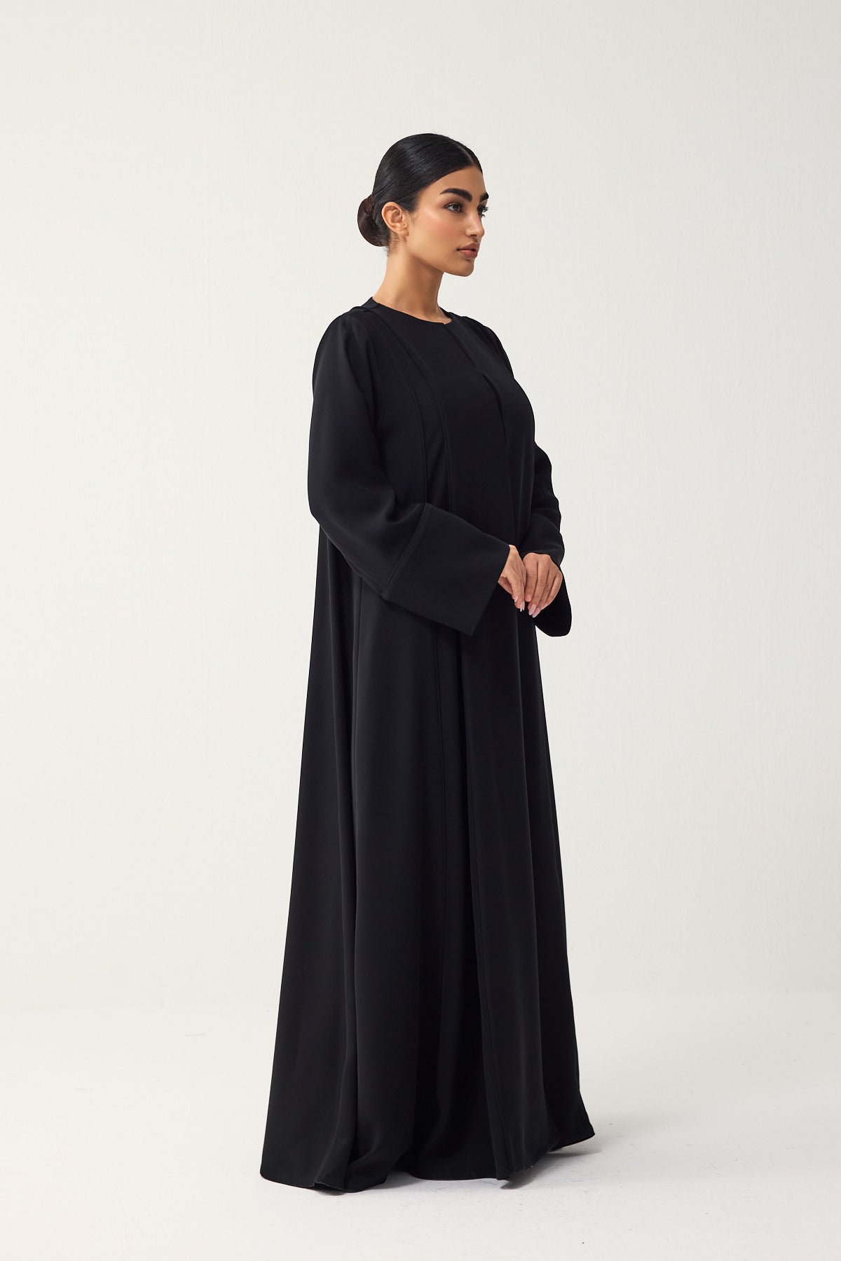BLACK LOOSE FIT PANELLED CREPE ABAYA