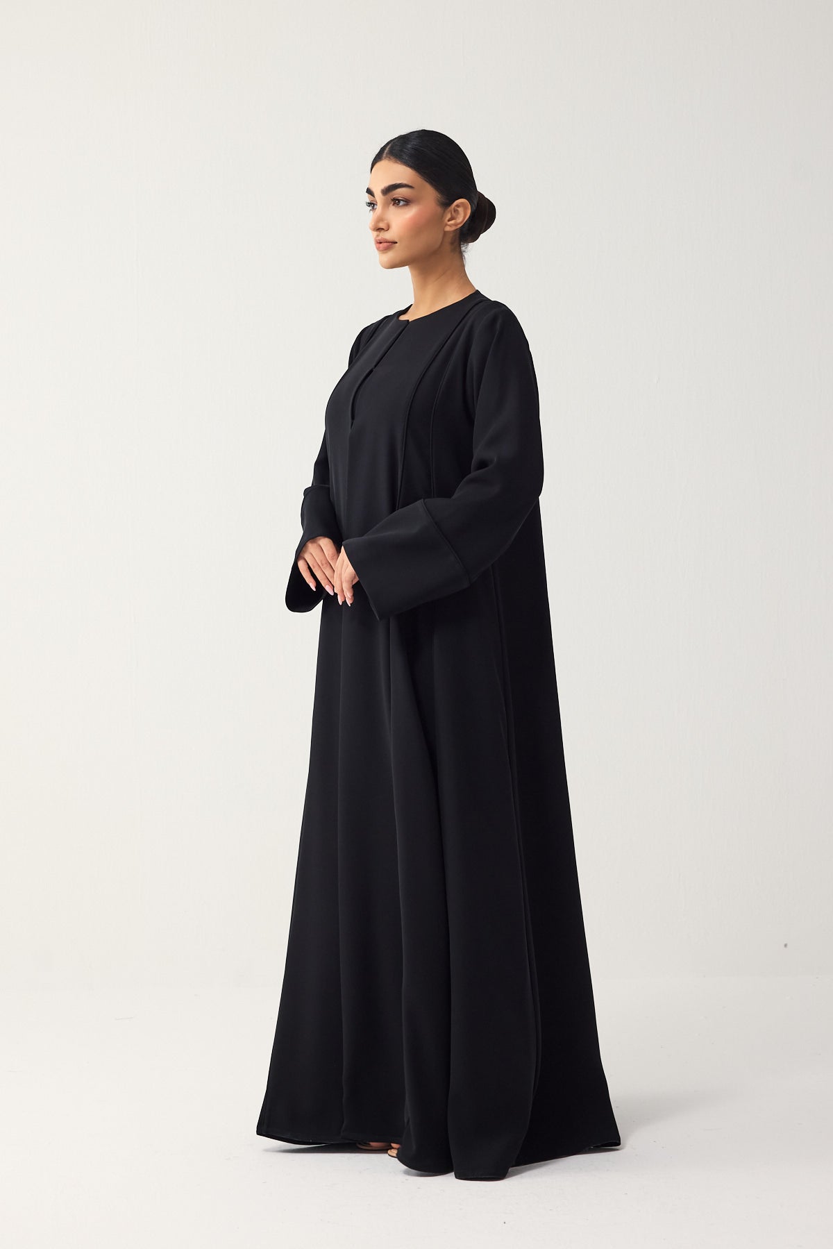 BLACK LOOSE FIT PANELLED CREPE ABAYA