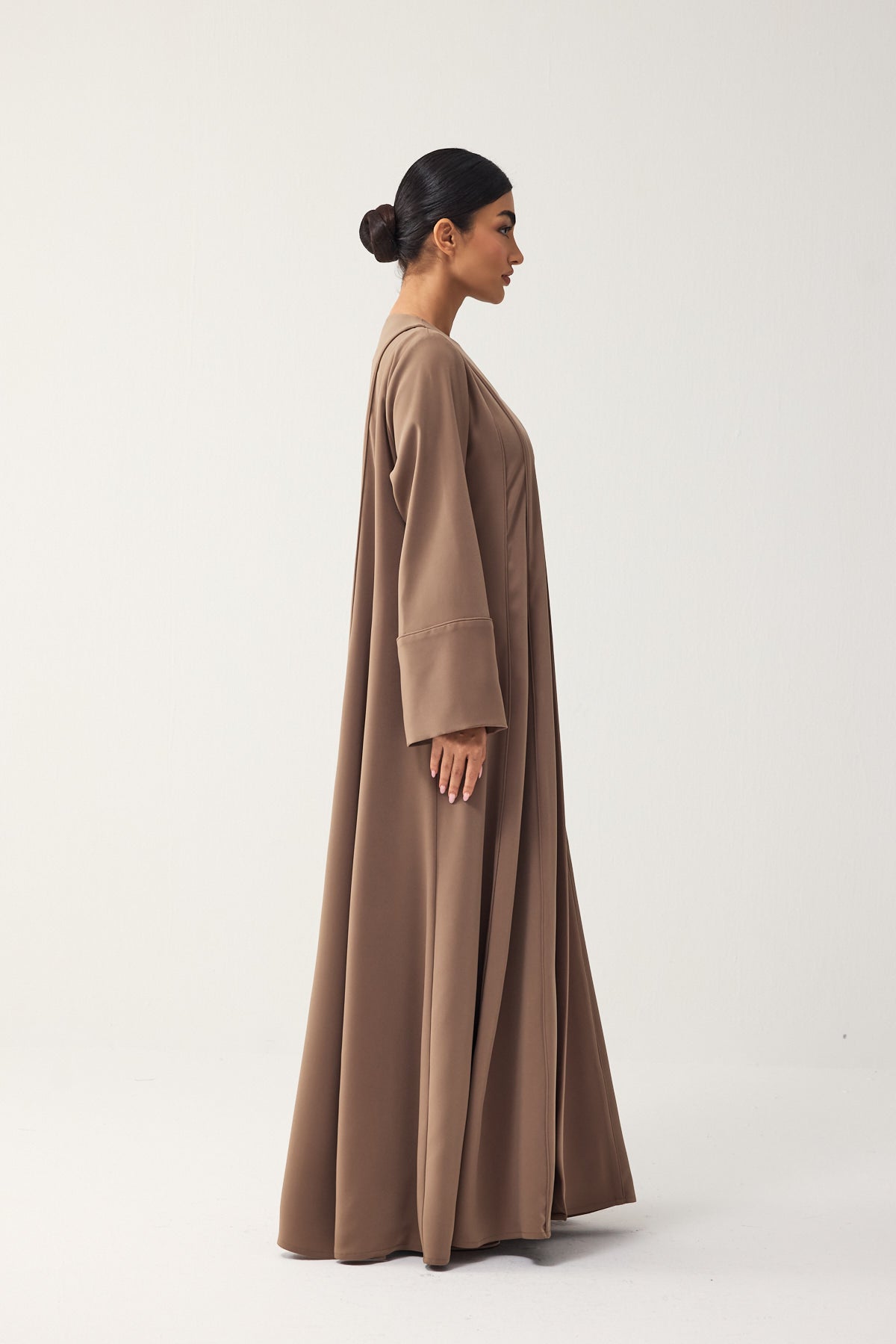 BROWN LOOSE FIT PANELLED CREPE ABAYA