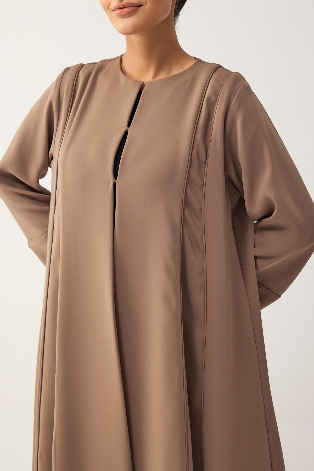 BROWN LOOSE FIT PANELLED CREPE ABAYA