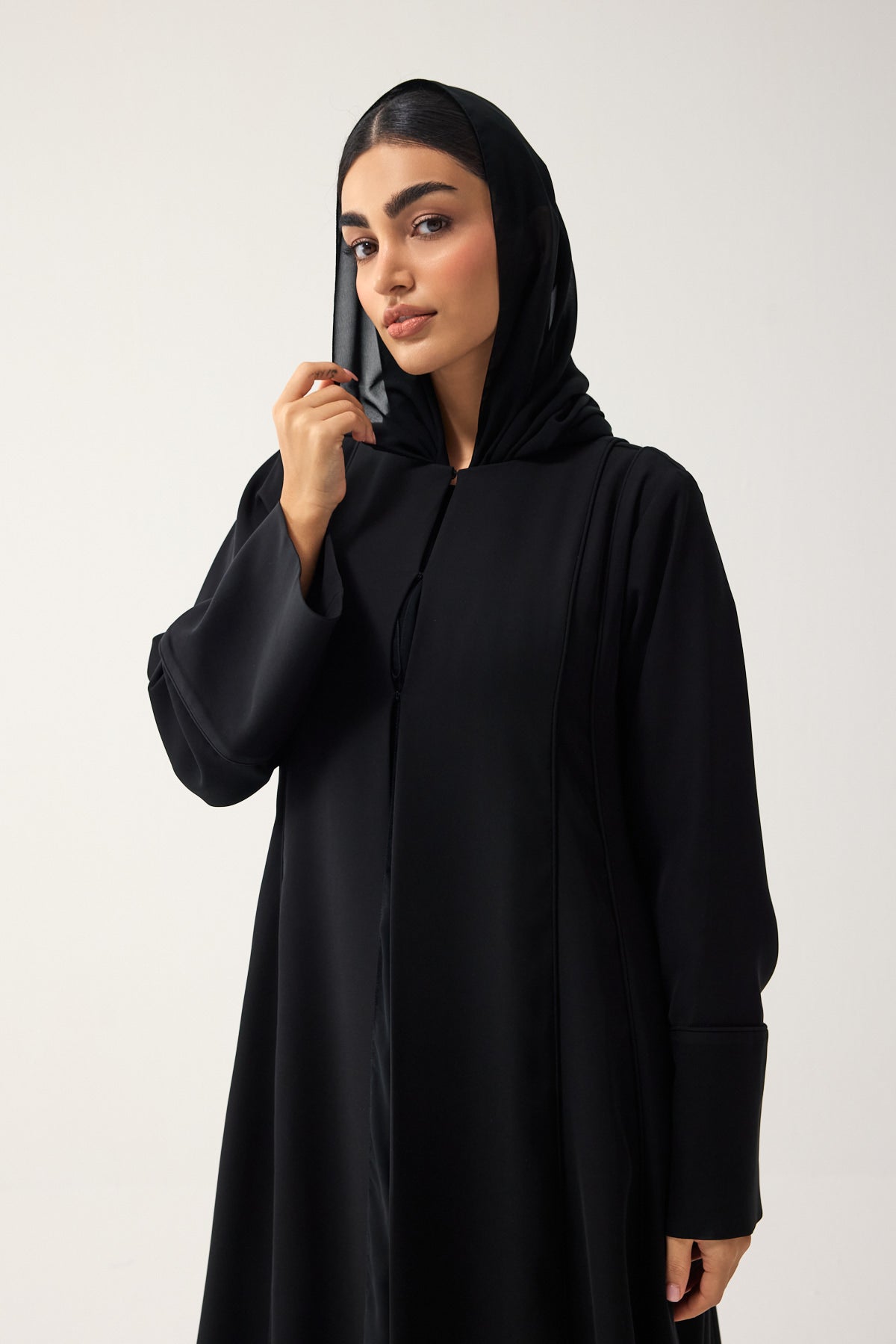 BLACK LOOSE FIT PANELLED CREPE ABAYA