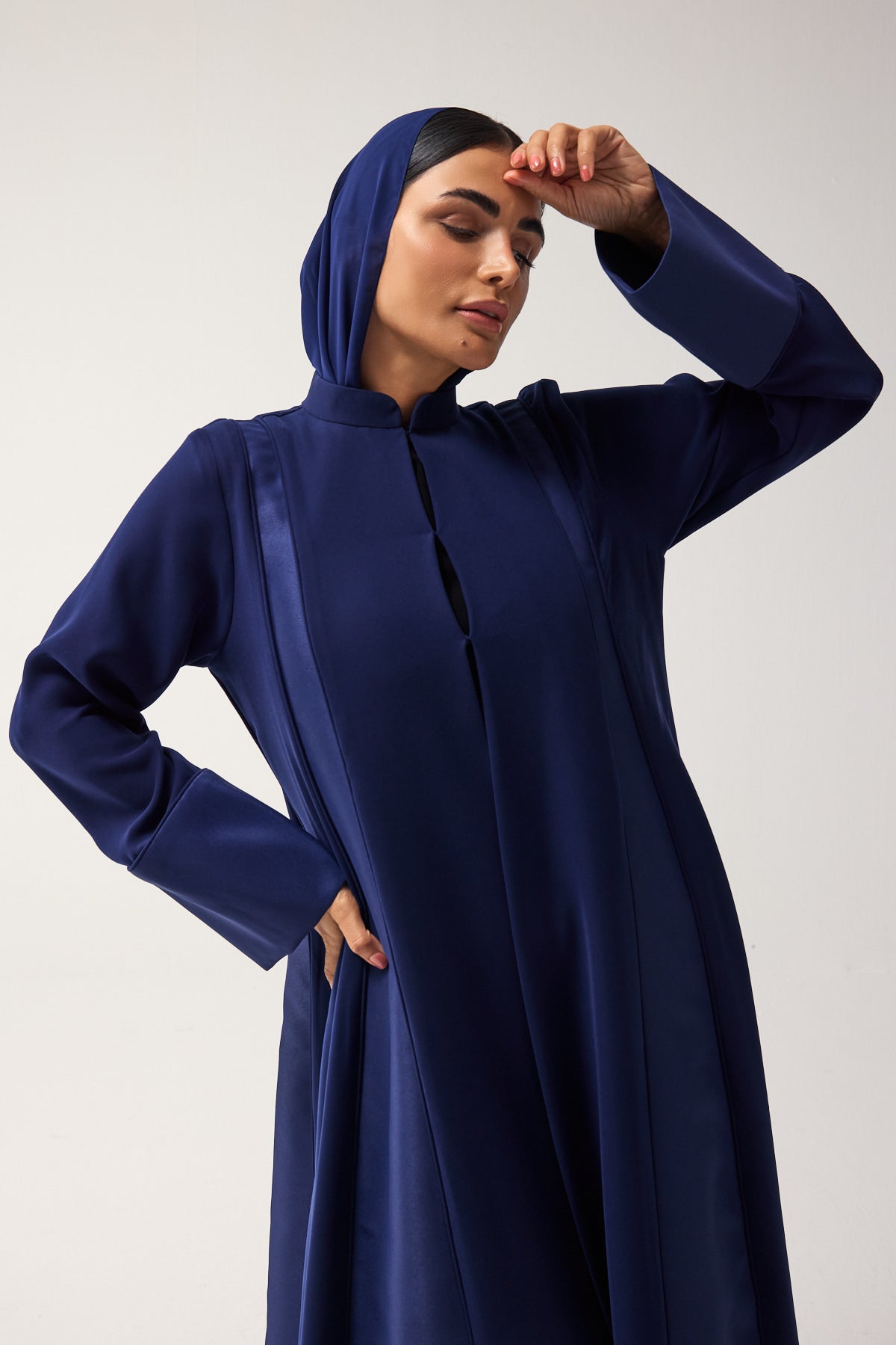 NAVY BLUE LOOSE FIT PANELLED CREPE AND SATIN ABAYA