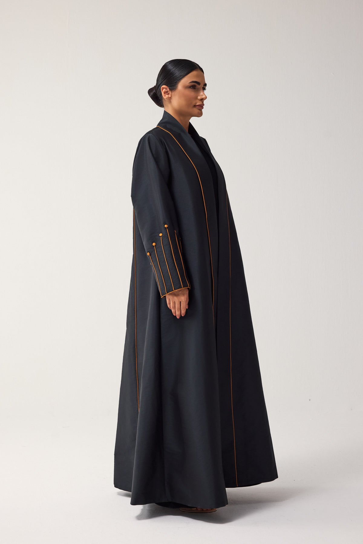 BLACK LOOSE FIT TAFFETA ABAYA