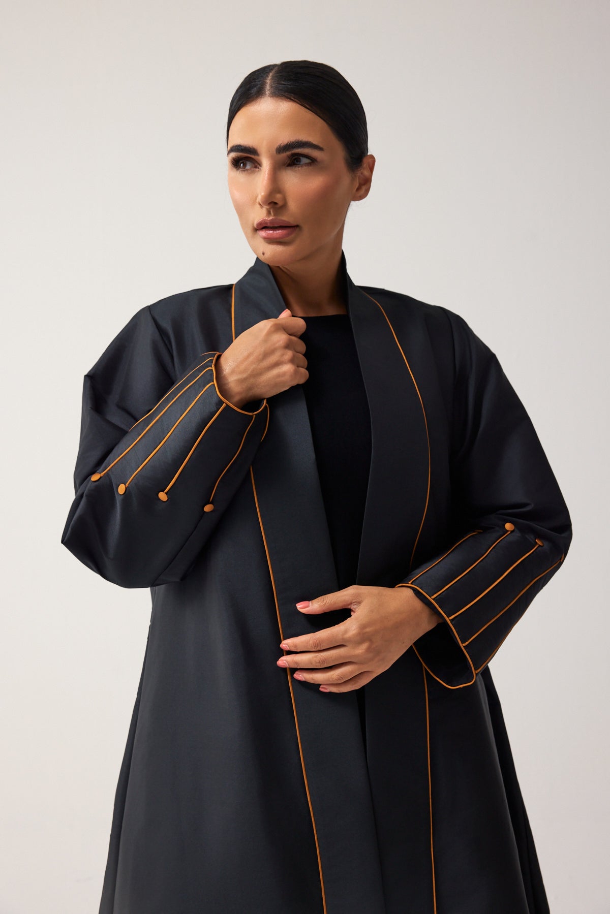 BLACK LOOSE FIT TAFFETA ABAYA