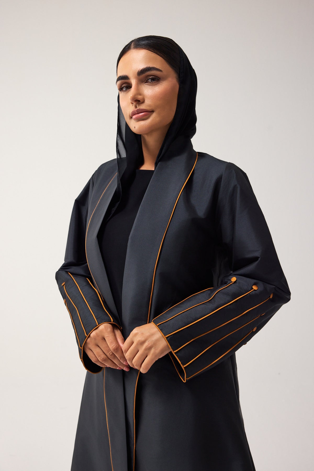 BLACK LOOSE FIT TAFFETA ABAYA