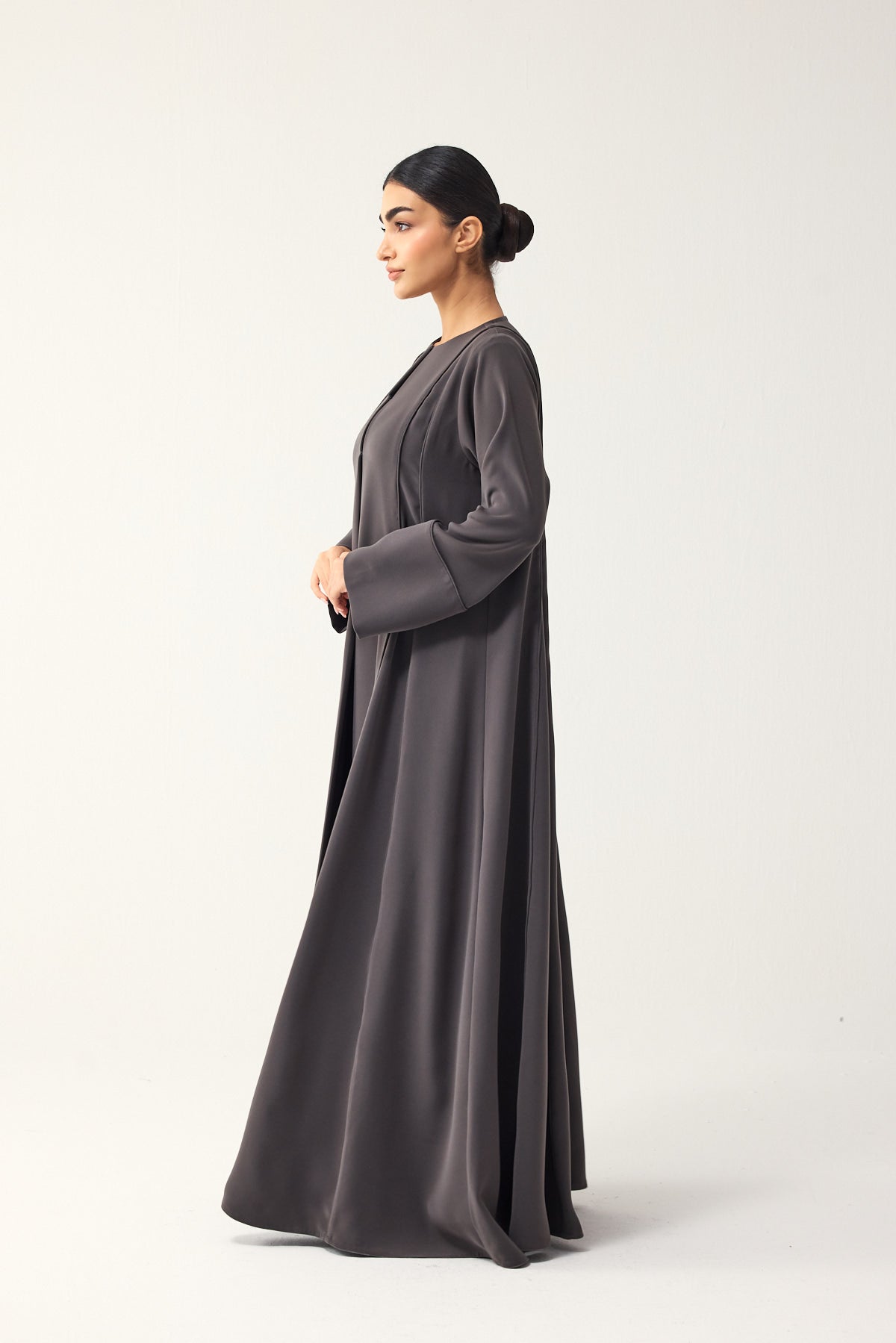 GREY LOOSE FIT PANELLED CREPE ABAYA