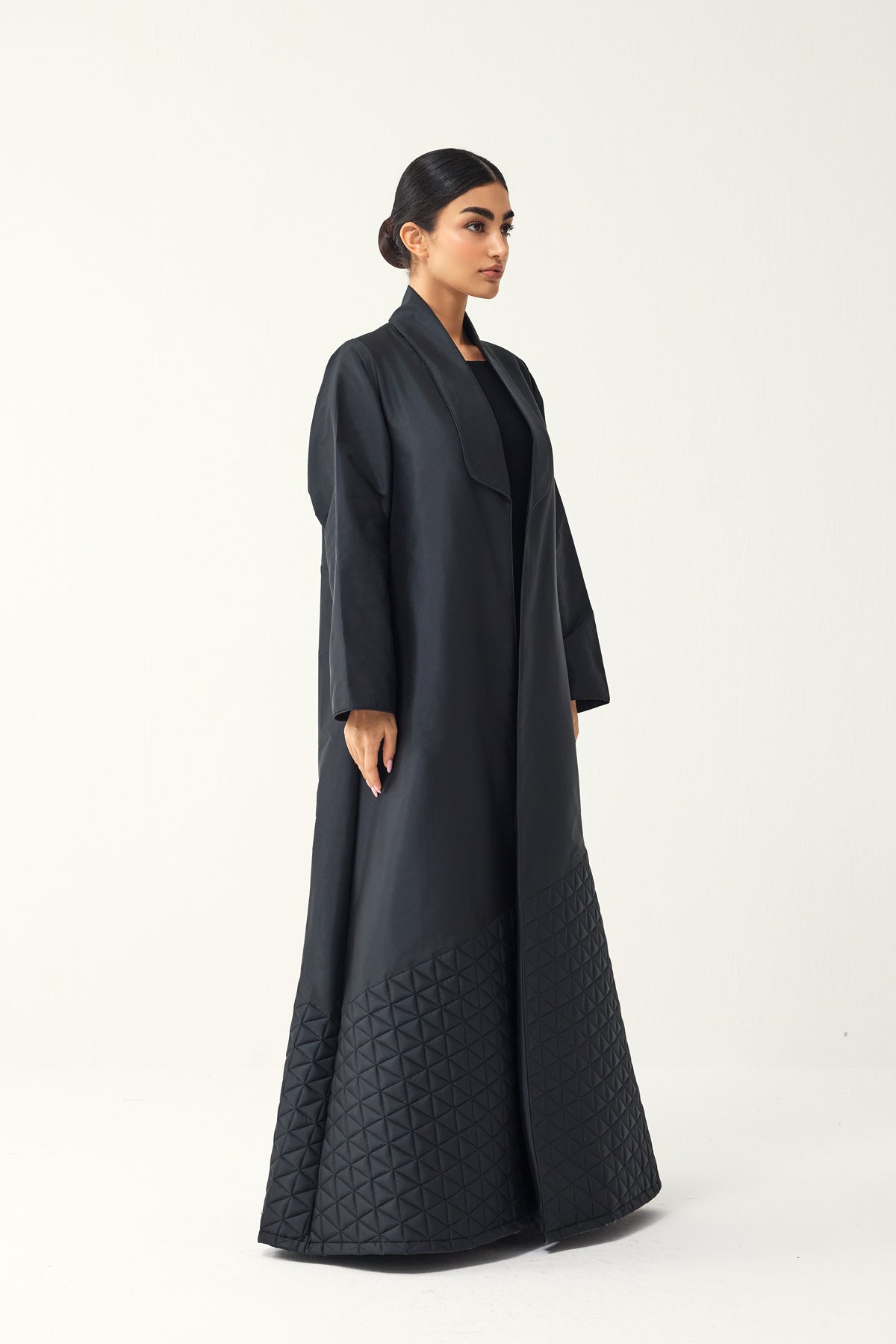 BLACK A-LINE FIT TAFFETA ABAYA