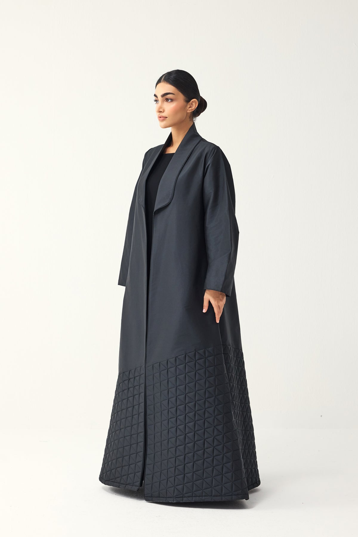 BLACK A-LINE FIT TAFFETA ABAYA