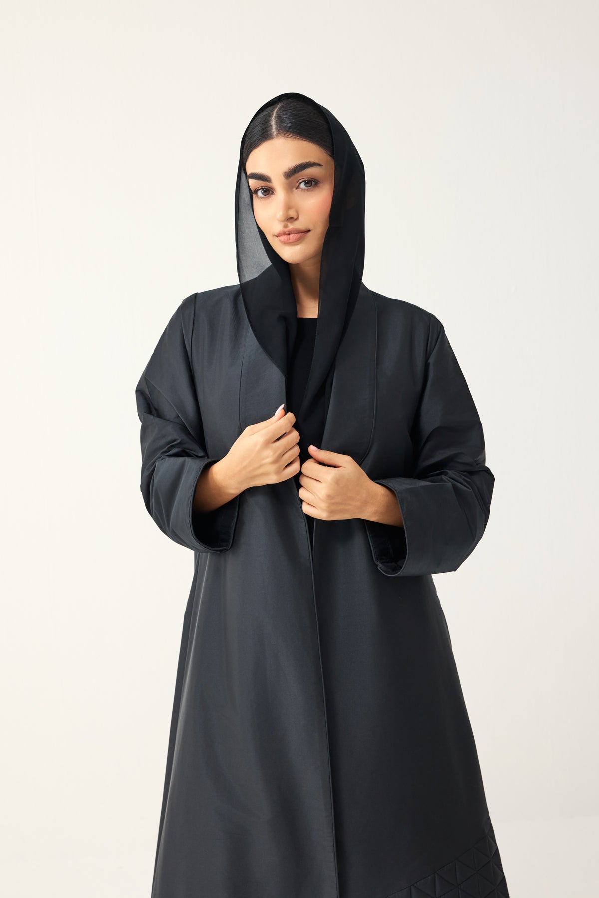 BLACK A-LINE FIT TAFFETA ABAYA