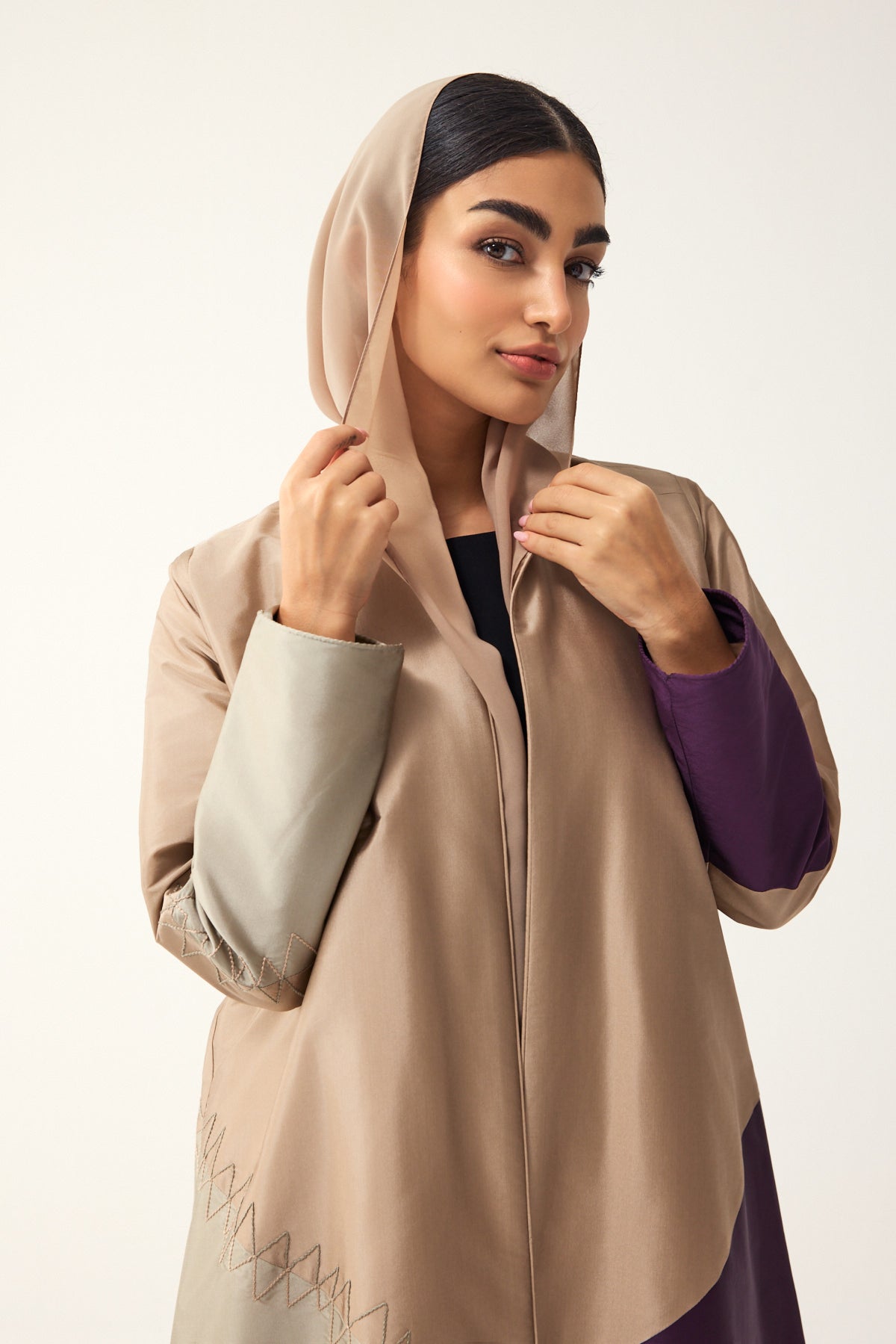 BEIGE AND PURPLE STRAIGHT FIT PANELLED ABAYA