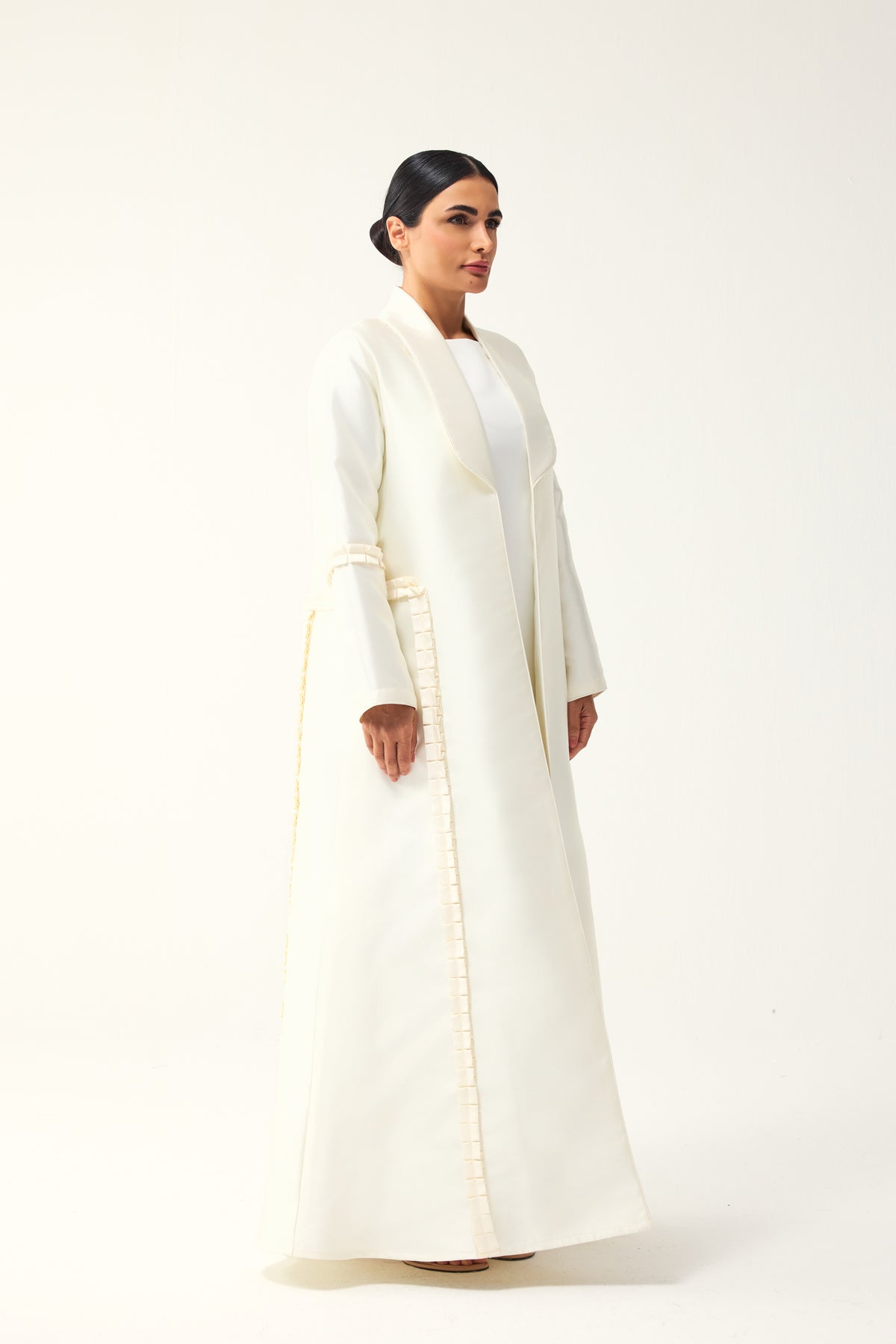 WHITE STRAIGHT FIT SATIN ABAYA