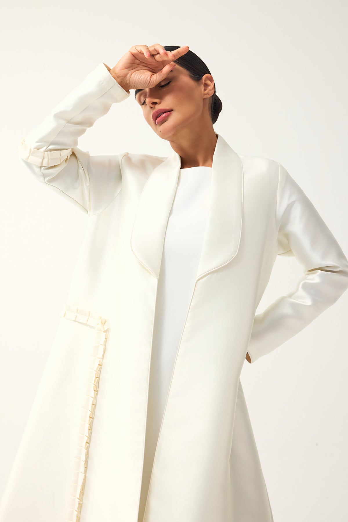 WHITE STRAIGHT FIT SATIN ABAYA