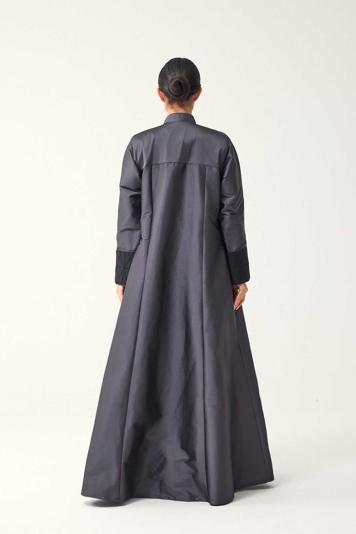 CHARCOAL AND BLACK A-LINE FIT TAFFETA ABAYA