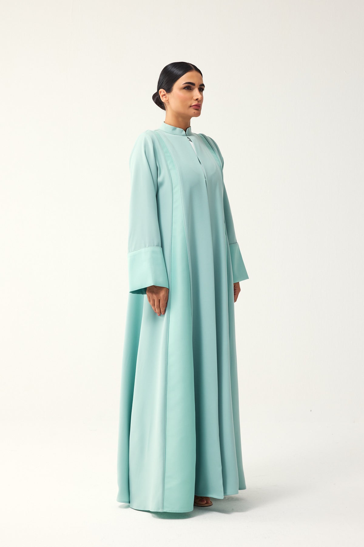 TIFFANY BLUE LOOSE FIT PANELLED CREPE AND SATIN ABAYA