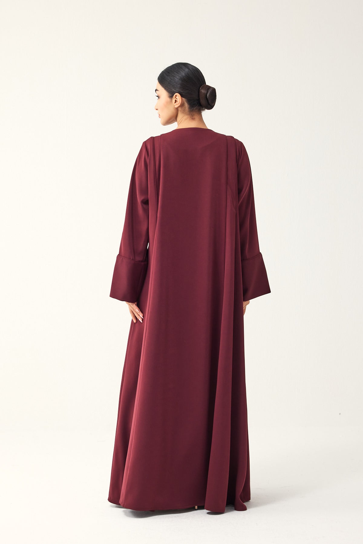 DEEP RED LOOSE FIT PANELLED CREPE ABAYA