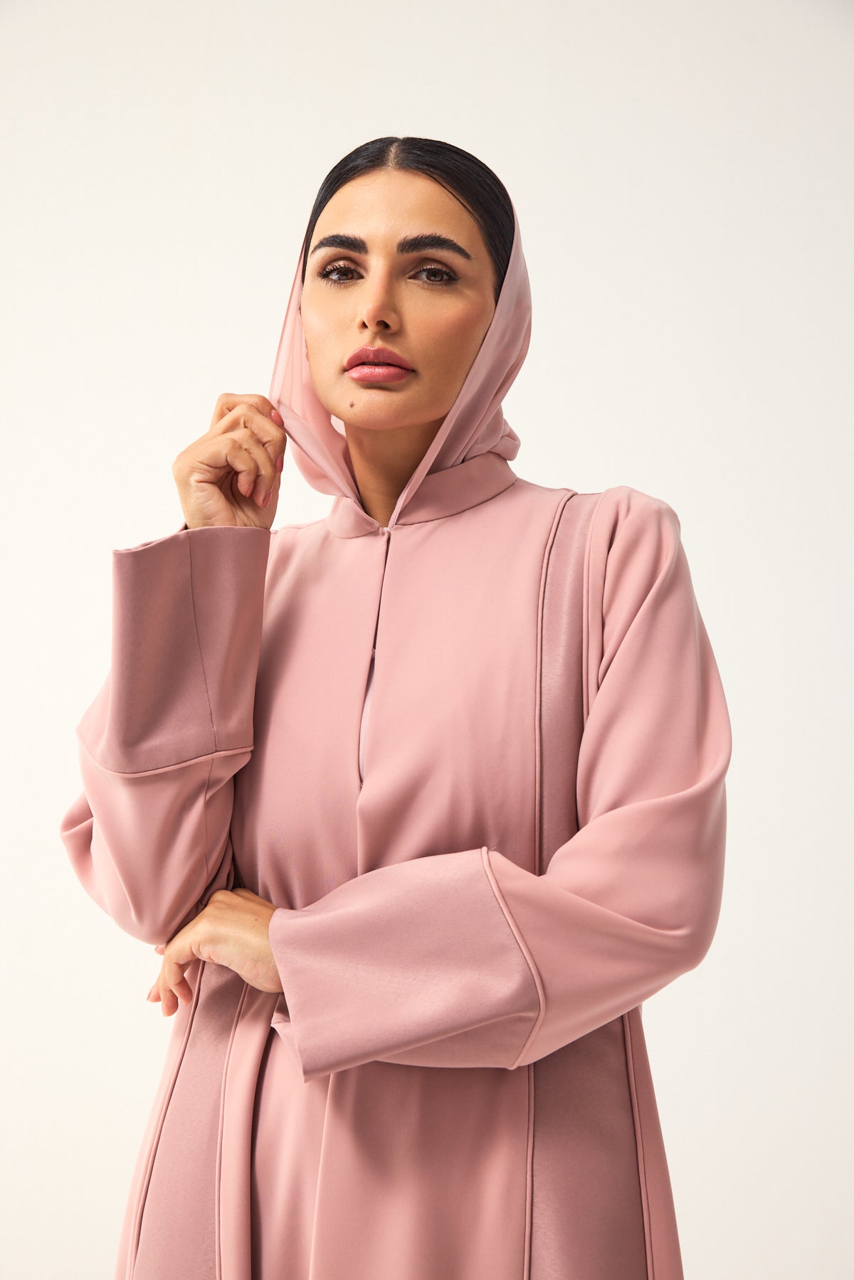 PINK LOOSE FIT PANELLED CREPE AND SATIN ABAYA