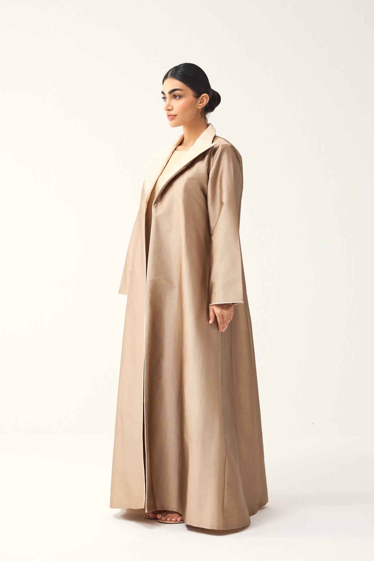 LIGHT BROWN AND CREAM A-LINE FIT TAFFETA ABAYA
