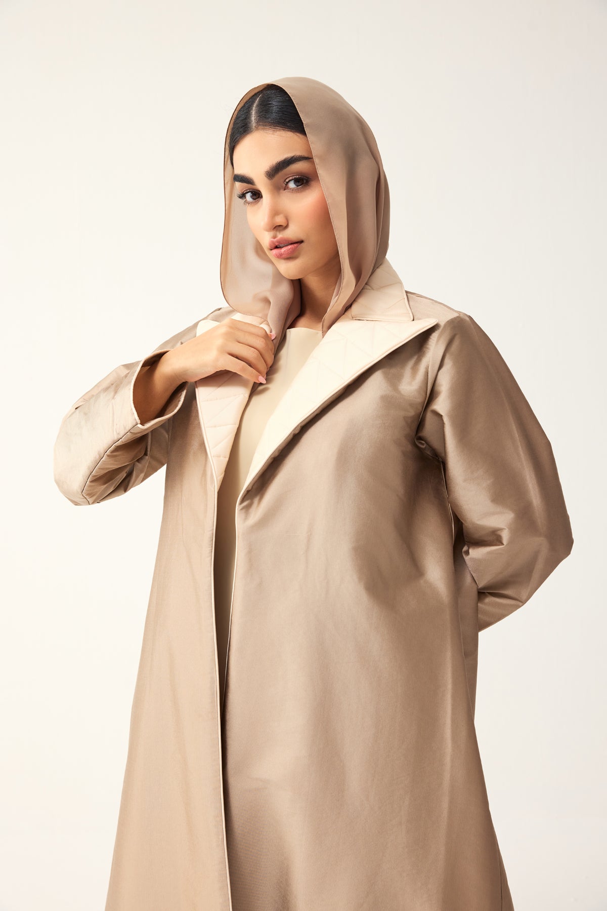 LIGHT BROWN AND CREAM A-LINE FIT TAFFETA ABAYA