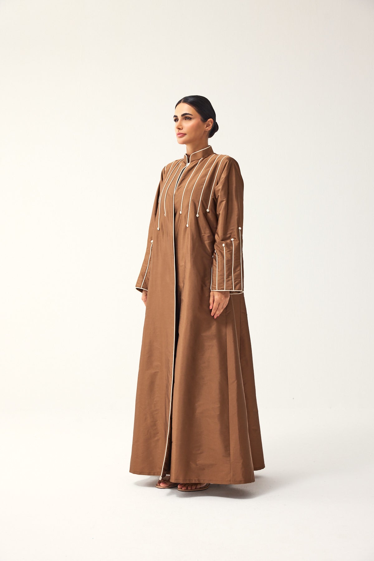 BROWN LOOSE FIT TAFFETA ABAYA