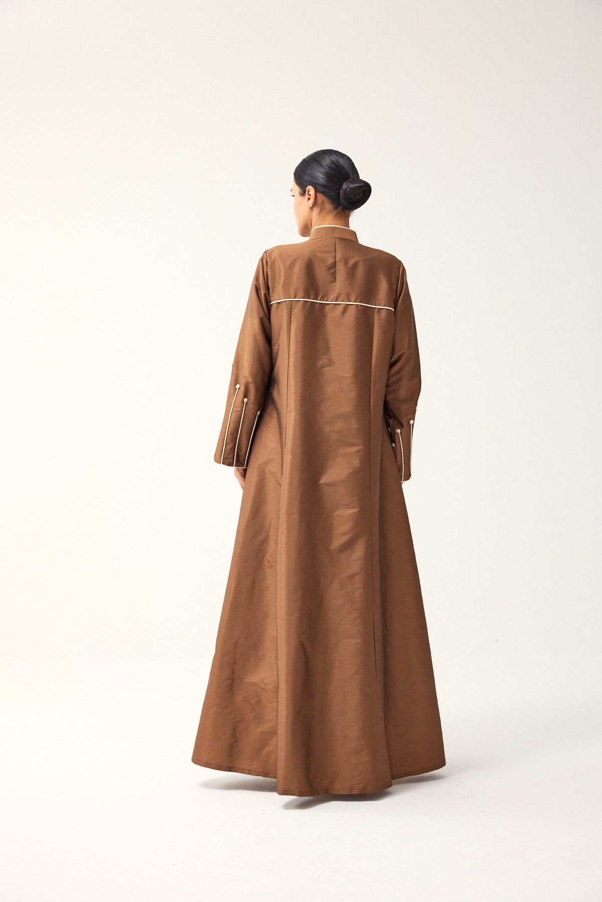 BROWN LOOSE FIT TAFFETA ABAYA