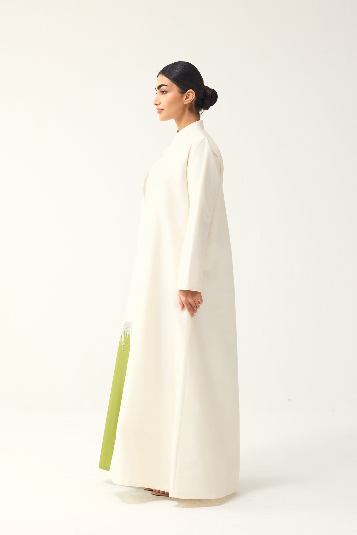 OFF-WHITE AND GREEN STRAIGHT FIT PANELLED ABAYA
