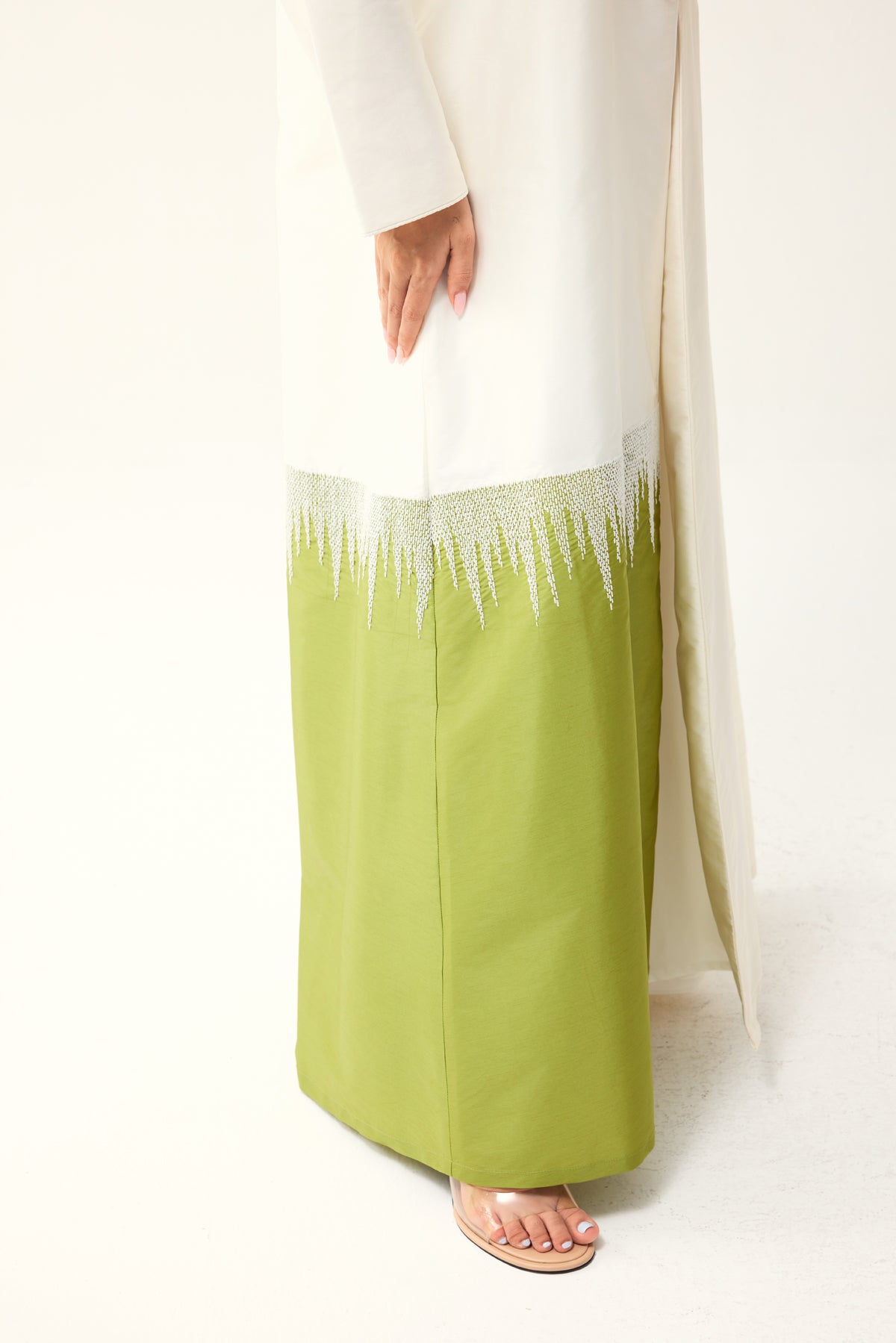 OFF-WHITE AND GREEN STRAIGHT FIT PANELLED ABAYA