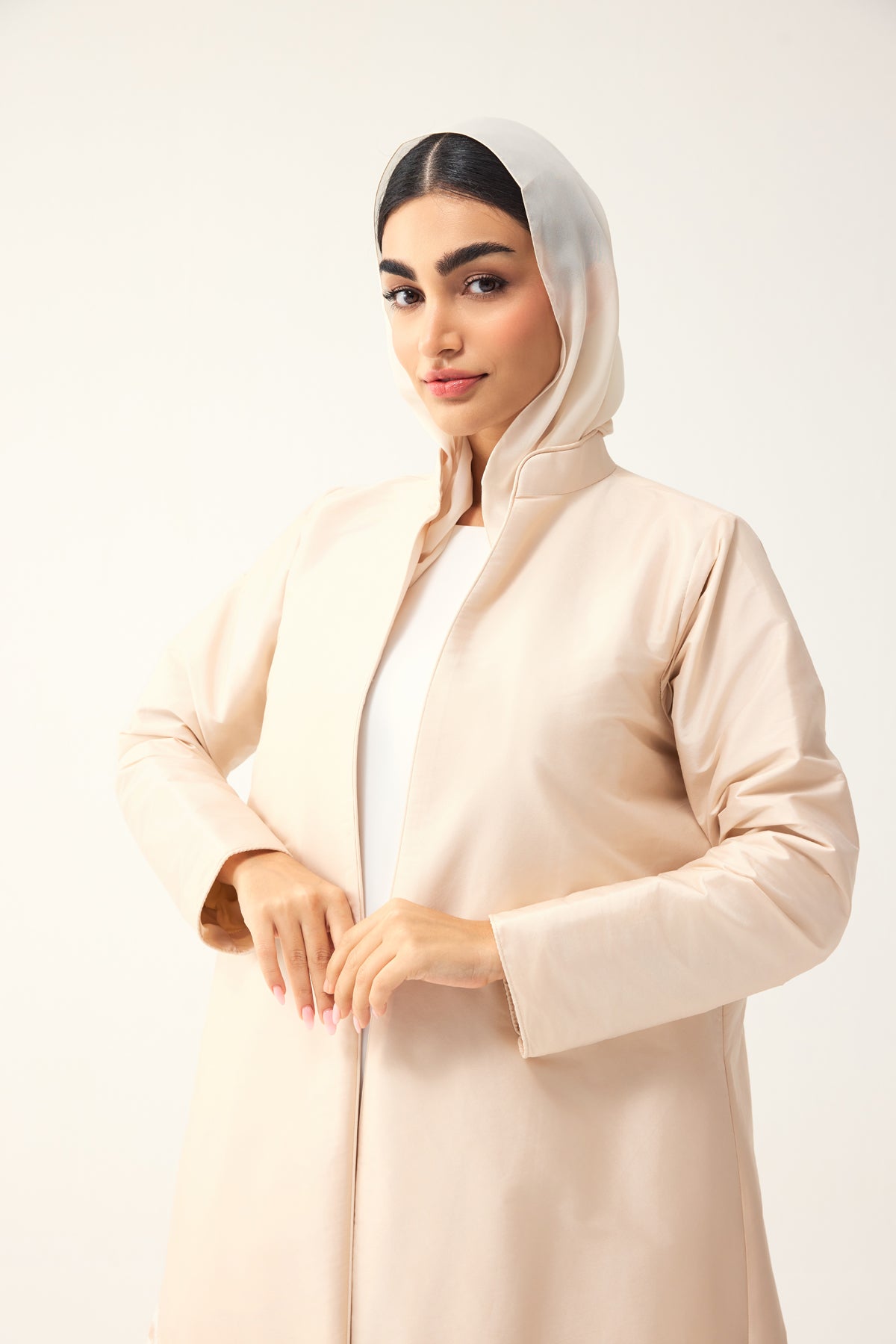 OFF-WHITE, CREAM AND LIGHT BROWN STRAIGHT FIT PANELLED ABAYA