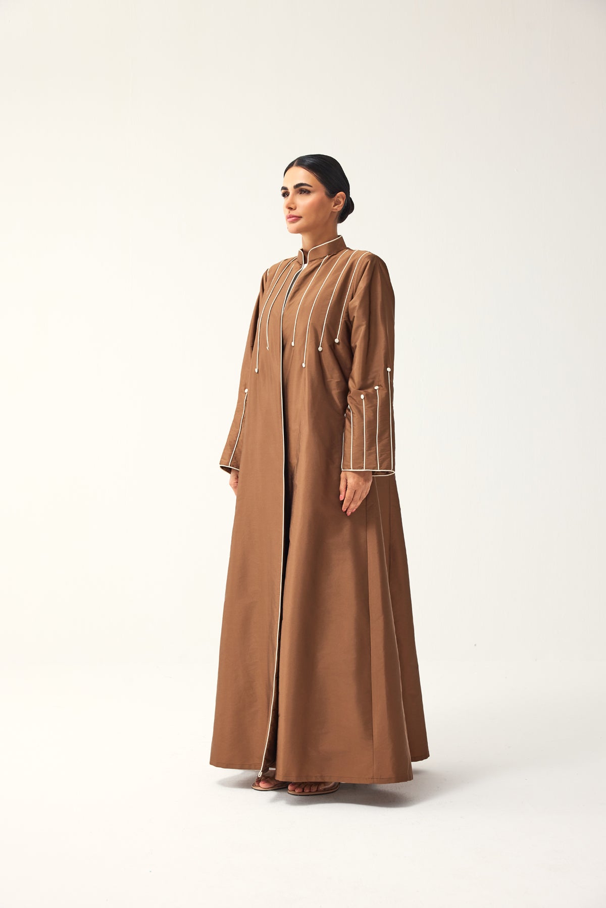 BROWN LOOSE FIT TAFFETA ABAYA