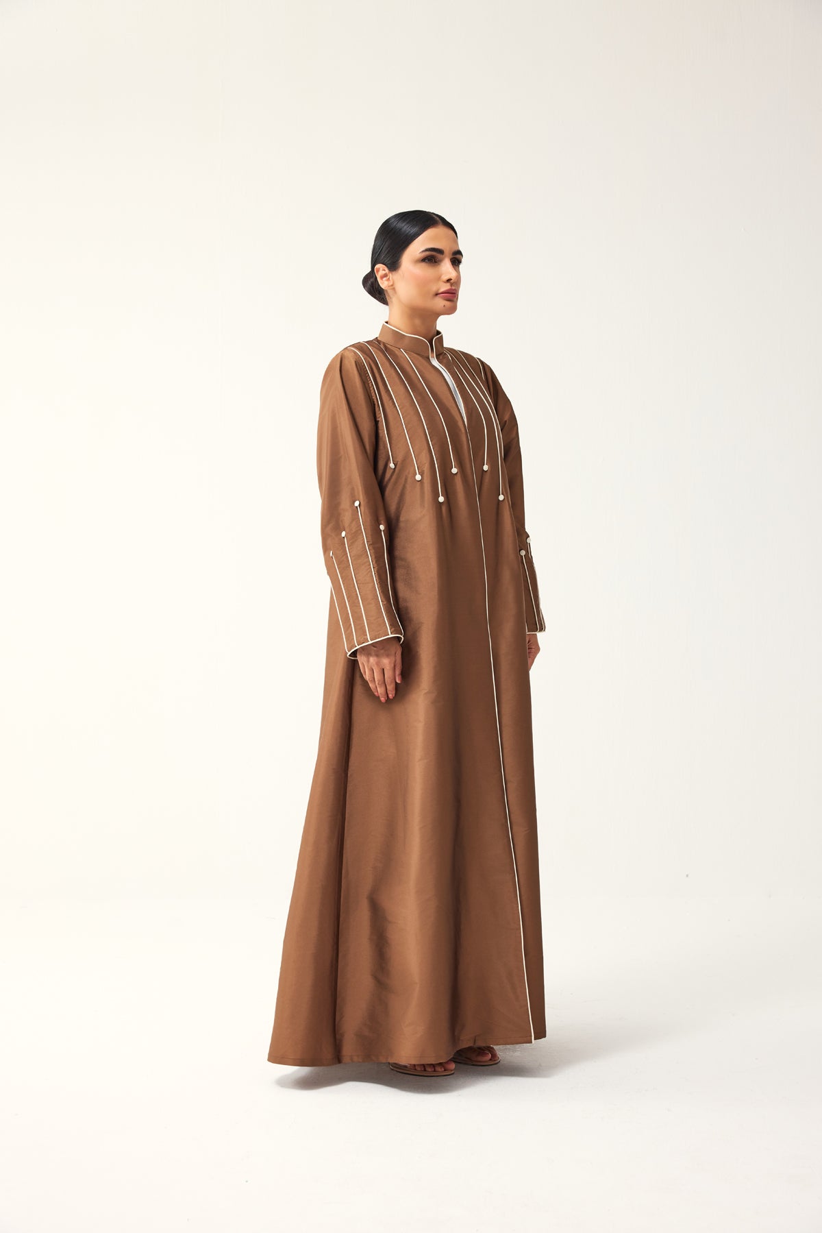 BROWN LOOSE FIT TAFFETA ABAYA